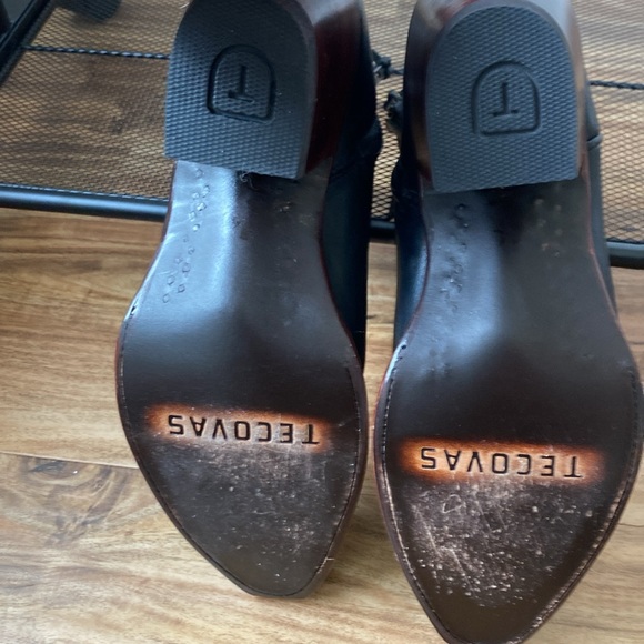 BUNDLE - Tecovas  2 pairs of the Daisy bootie in black and caramel - Picture 5 of 15